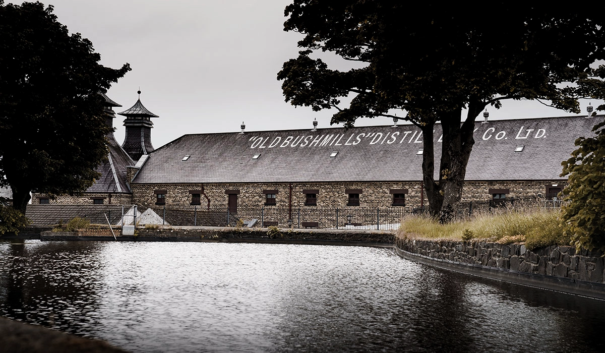 El origen del whiskey comienza en Bushmills